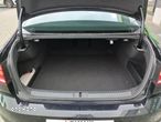 Volkswagen Passat 2.0 TDI SCR Comfortline - 28