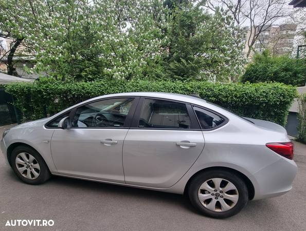 Opel Astra 1.4 ECOTEC Turbo Start/Stop Enjoy - 4