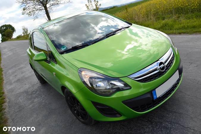 Opel Corsa 1.2 16V Essentia - 25