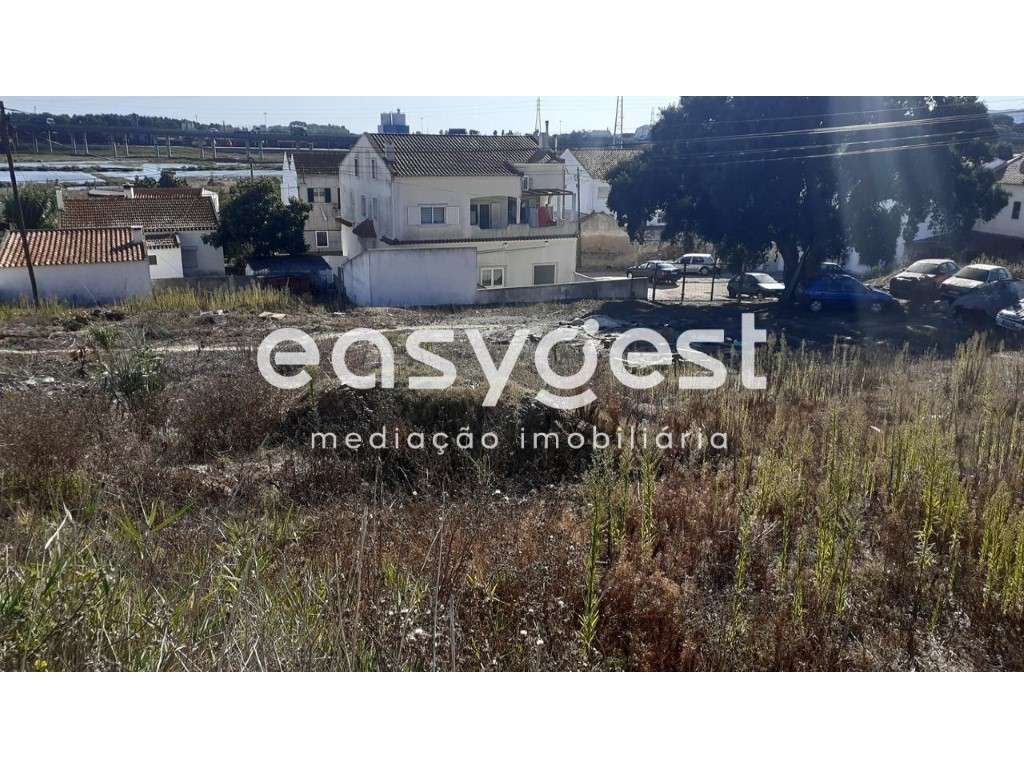 Terreno Rústico com 3533m2 junto ao Politécnico das Praias do Sado - Grande imagem: 4/8