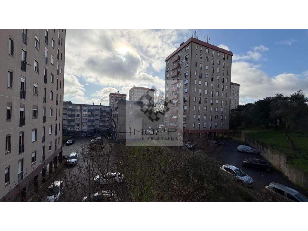 Reservado - Excelente T3 renovado nos Olivais-26