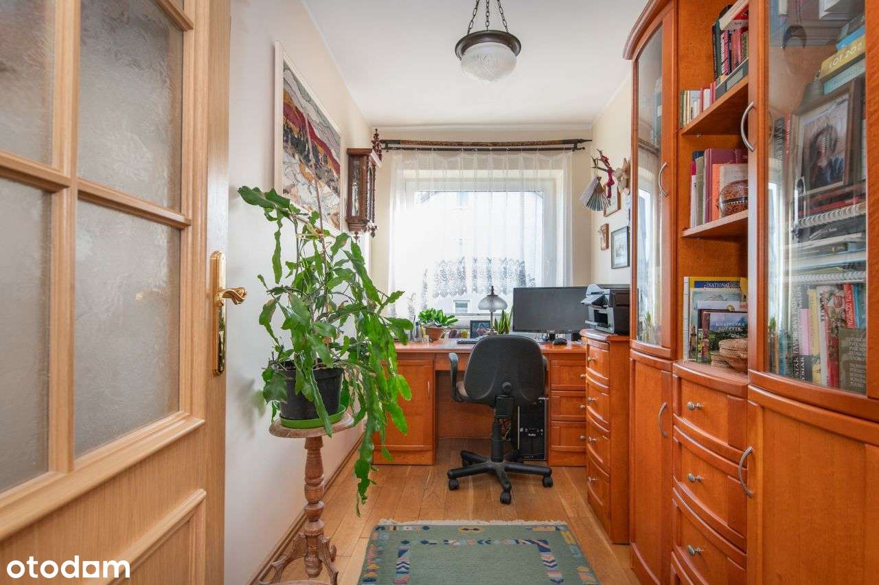 Skrajny szereg| Spokojna okolica| Słoneczne-10