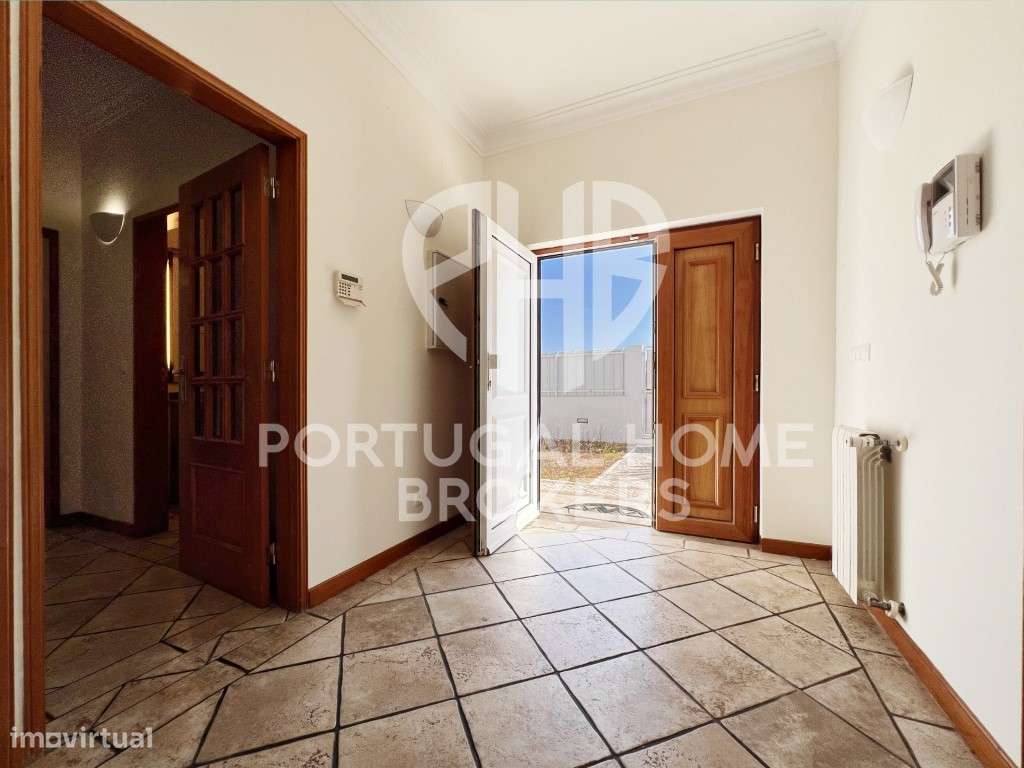 Moradia Isolada V3+2 com Piscina nas Sesimbra - Caixas - Grande imagem: 2/60