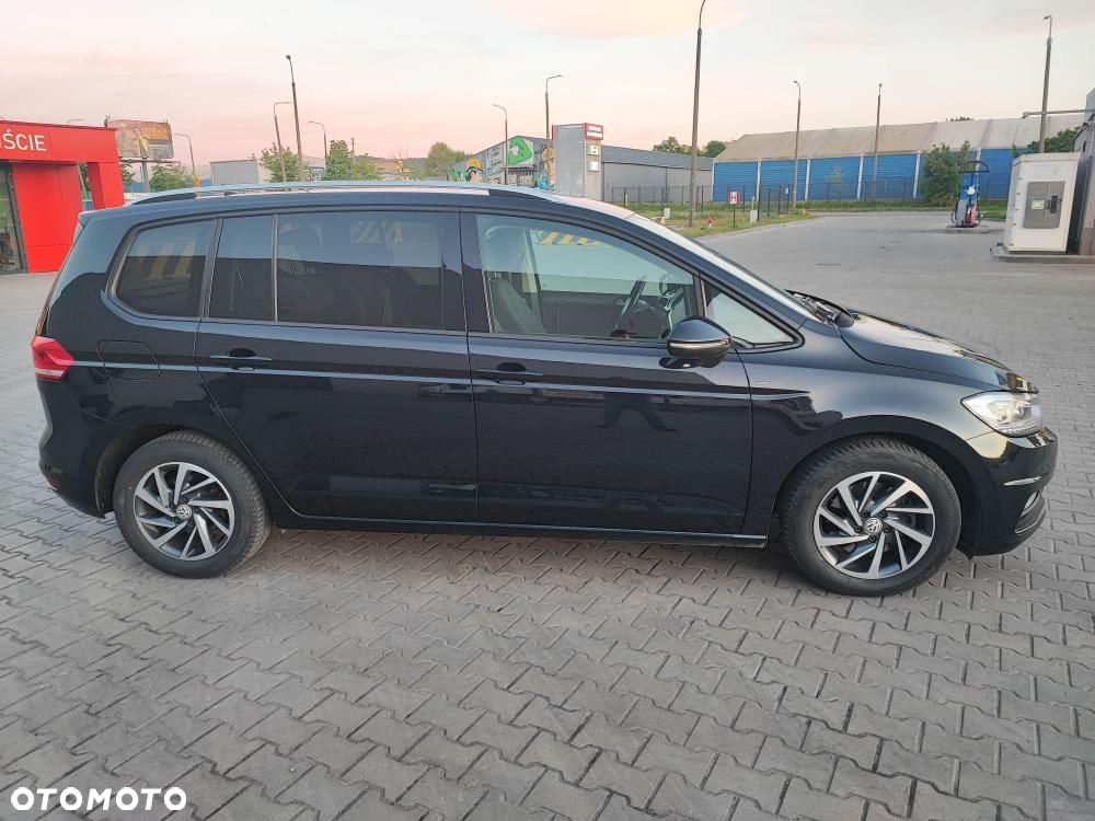 Volkswagen Touran 2.0 TDI BMT Comfortline DSG - 2