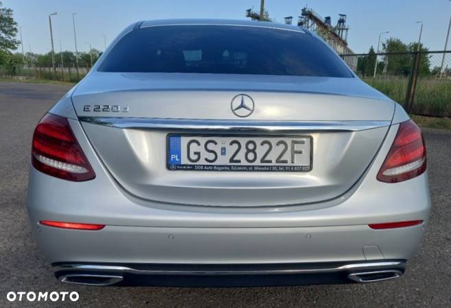 Mercedes-Benz Klasa E 220 d 9G-TRONIC - 30