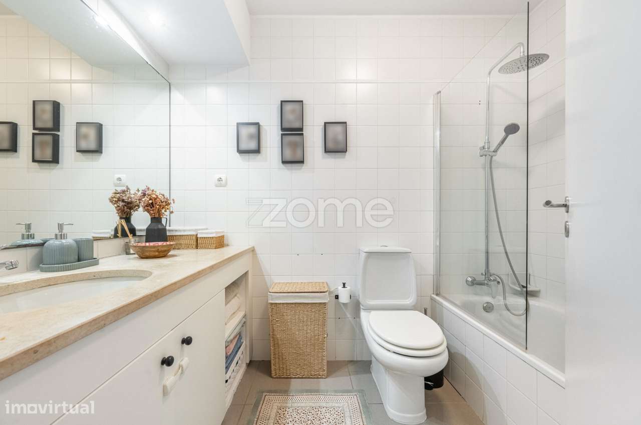 Apartamento T3 com garagem e arrumos, Foz do Douro, Porto-30