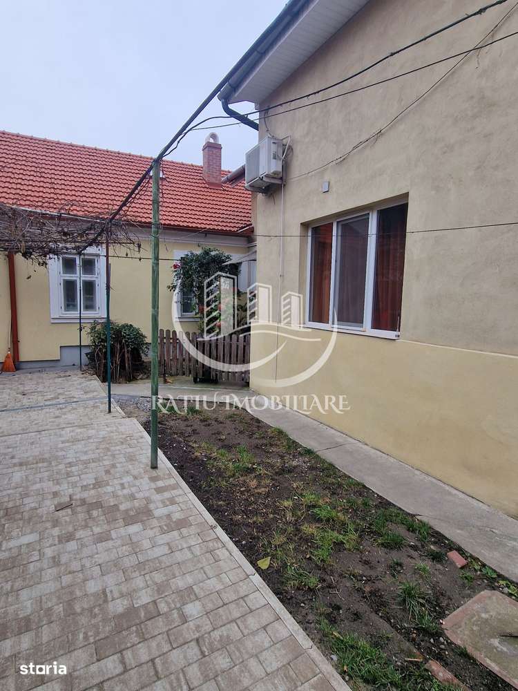 Casa cu 3 camere | Zona Ultracentrala | Oradea-12