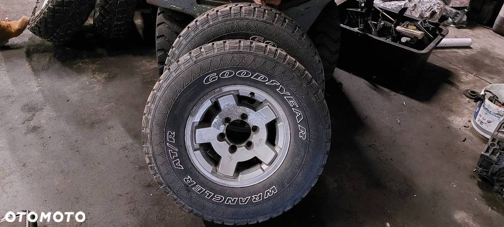 HASLBECK 7JX15 ET15 ISUZU TROOPER TOYOTA GOODYEAR WRANGLER AT/R 255/75R15 - 1