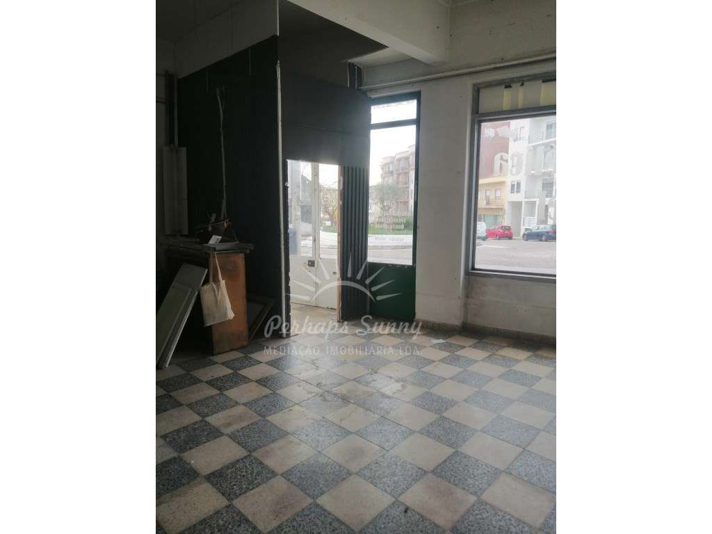 Edificio Habitacional + Comercio - Centro Cartaxo-7