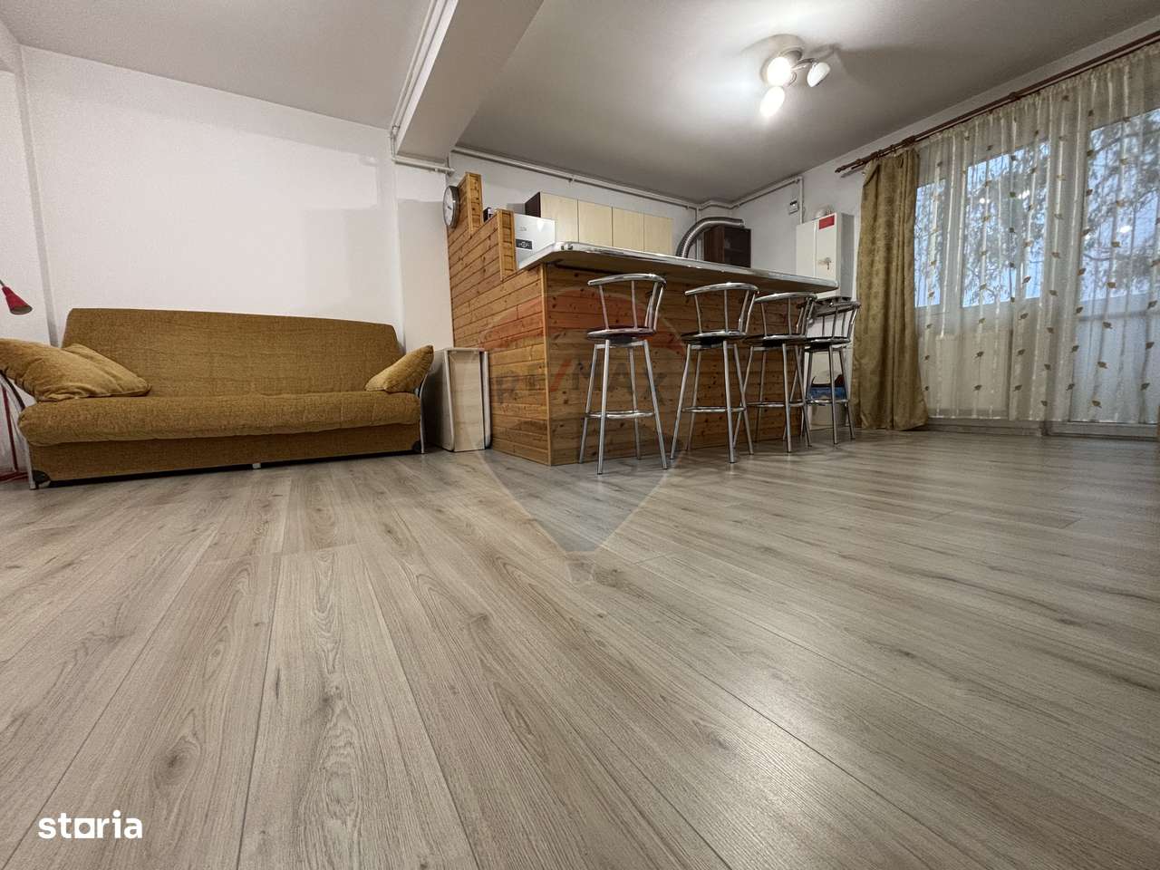 Apartament spatios de vânzare 2 camere EROILOR . VOLUNTARI A3-10