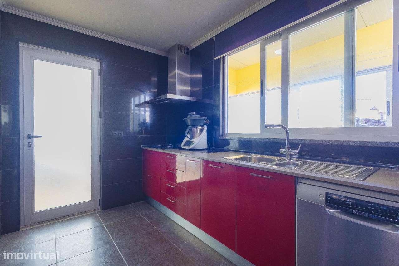 Moradia T2 transformada em T3, totalmente renovada, Vila Nova de Gaia-5