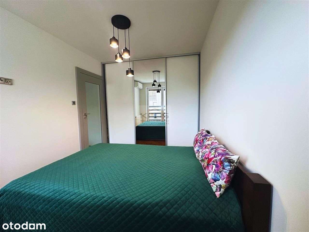 Nowoczesne 2 pokoje z dużym balkonem-4