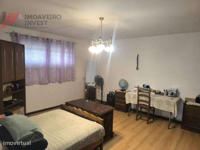 Quinta com Moradia Isolada e 4.450m² de Terreno Oiã Oliveira d Bairro-28