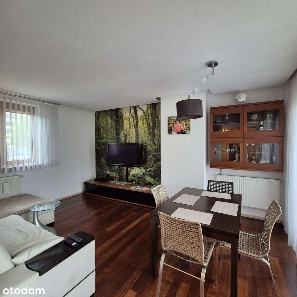 Bronowice ul. Lea. Przestronne 4-pokojowe mieszkanie z balkonem.-9