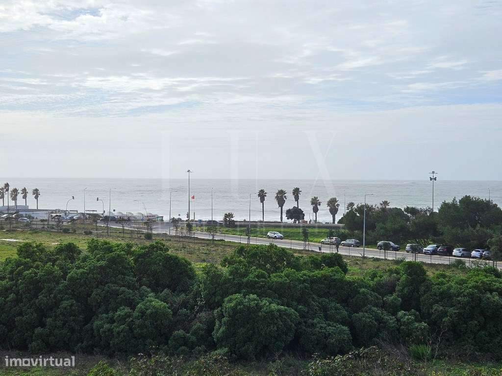 APARTAMENTO T1 EM CARCAVELOS COM VISTA MAR 1ª LINHA A 200m DA PRAIA-38
