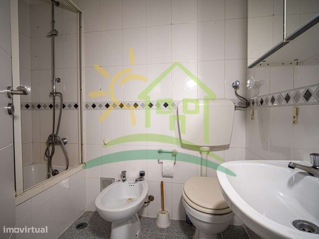 Apartamento T3 em Ramada - Odivelas | Excelente Localização e Lumin...-33