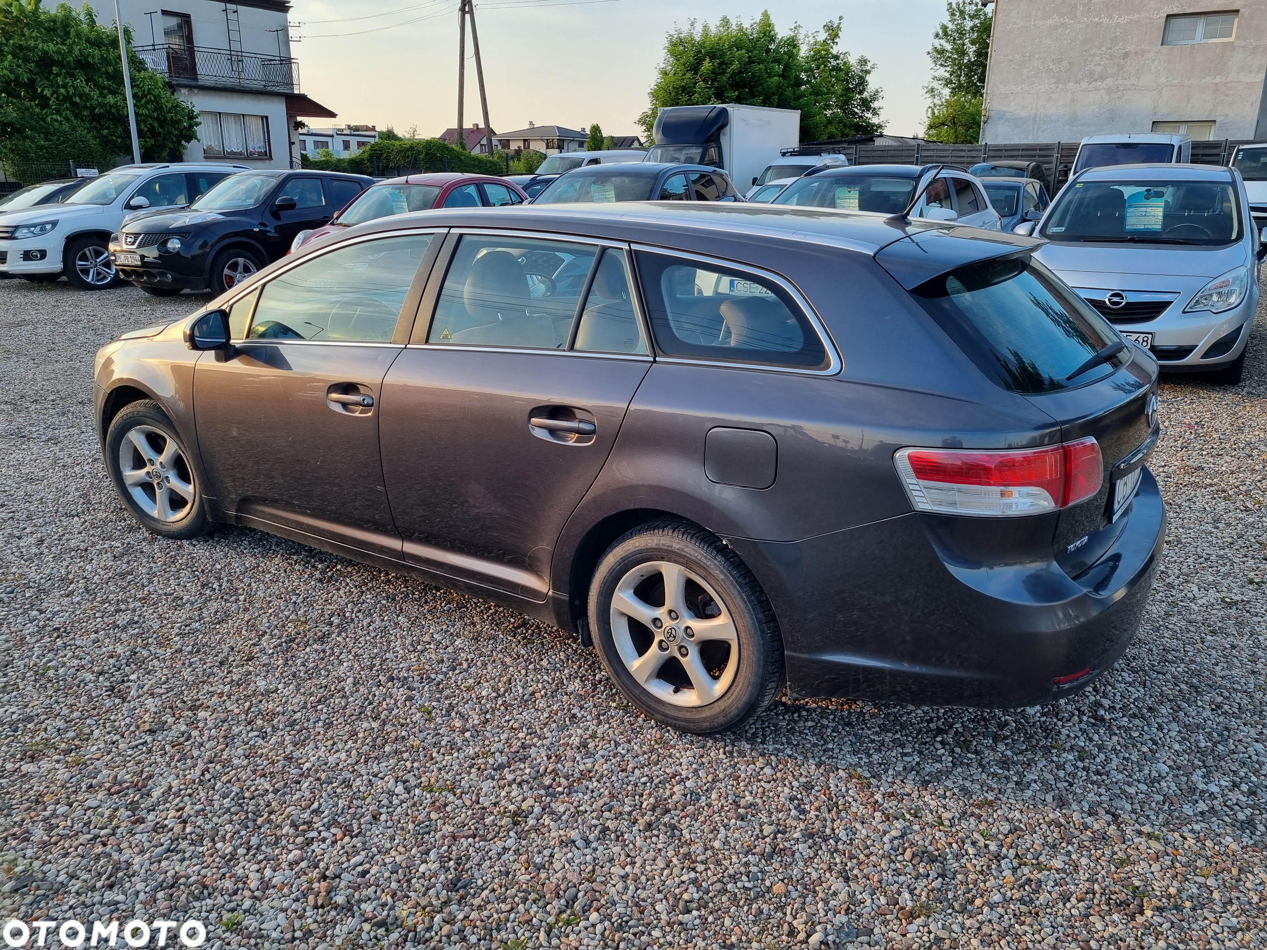 Toyota Avensis 2.0 D-4D Platinium - 10