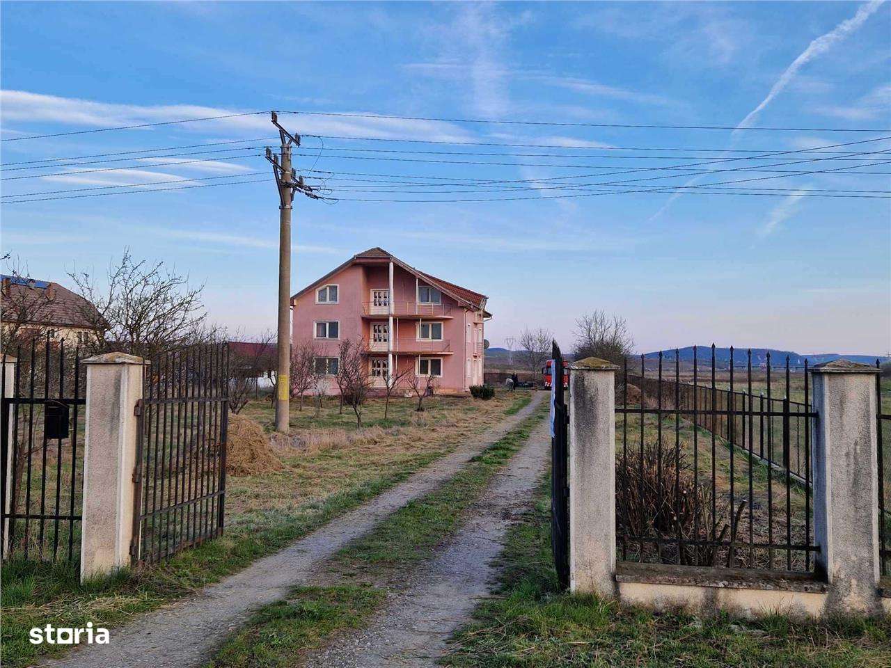 Casa+Teren intravilan 13,000 mp - Imagine principală: 2/3