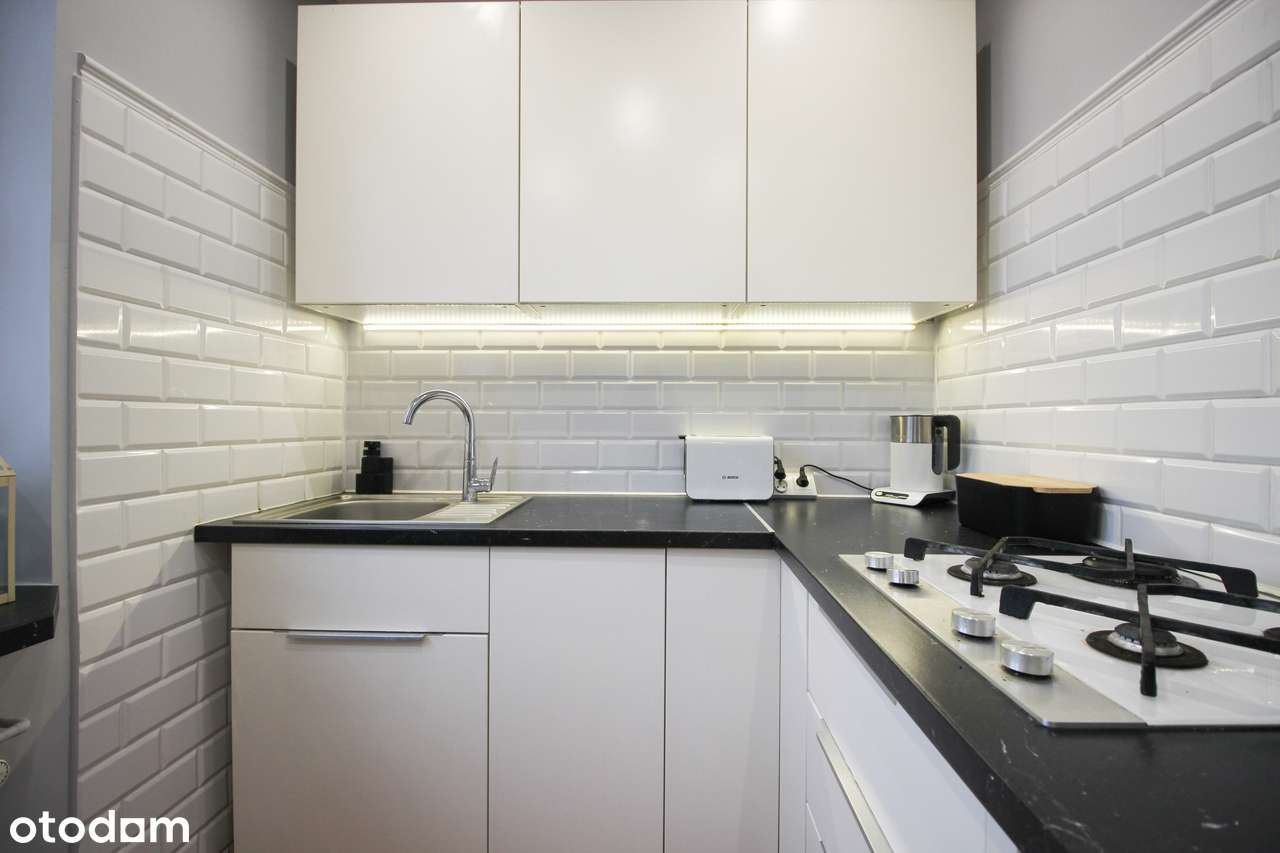 I piętro, balkon, garaż-16