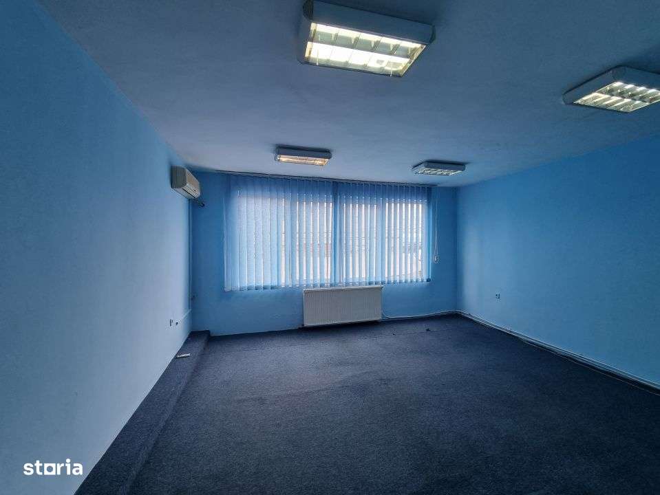 Piata Centrala/ spatiu comercial- 70 mp/ parter + etaj/ liber - Imagine principală: 4/6