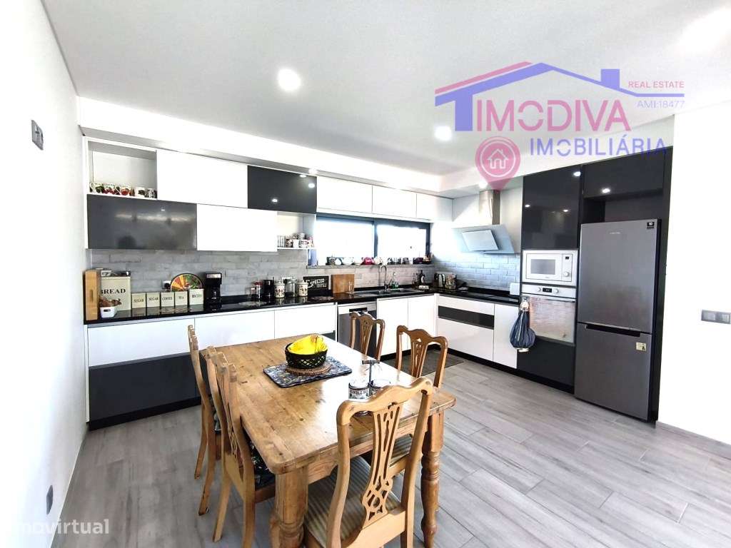 Moradia térrea T3 com garagem em Figueiró dos Vinhos-17