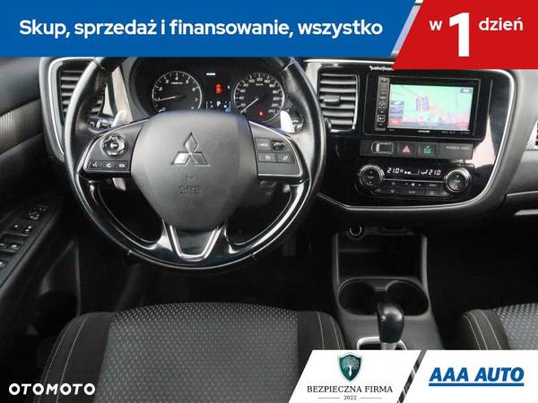 Mitsubishi Outlander - 17