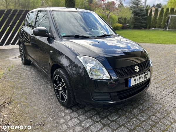 Suzuki Swift 1.3 Black and White - 3