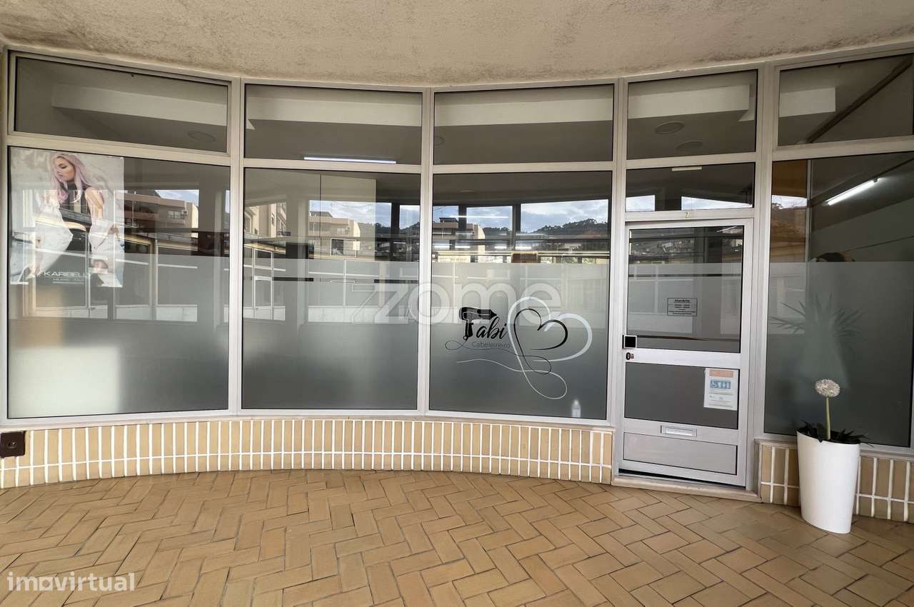 Conjunto de 2 Lojas no CC Bairro do Jardim, Viana do Castelo - Grande imagem: 2/50