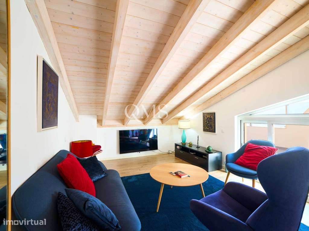 Duplex contemporâneo de três níveis em Santa Bárbara de Nexe, Algarve-18