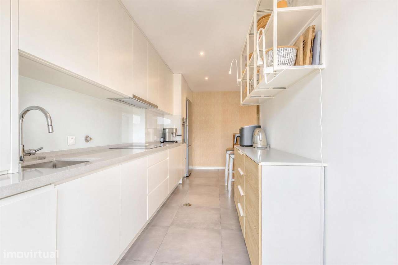 Apartamento T2 Renovado | Centro da Senhora da Hora | Terraço,...-6