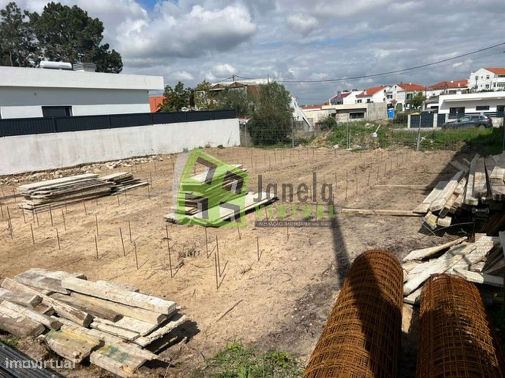 Moradia Isolada Térrea T3 com Piscina - Fernão Ferro-7