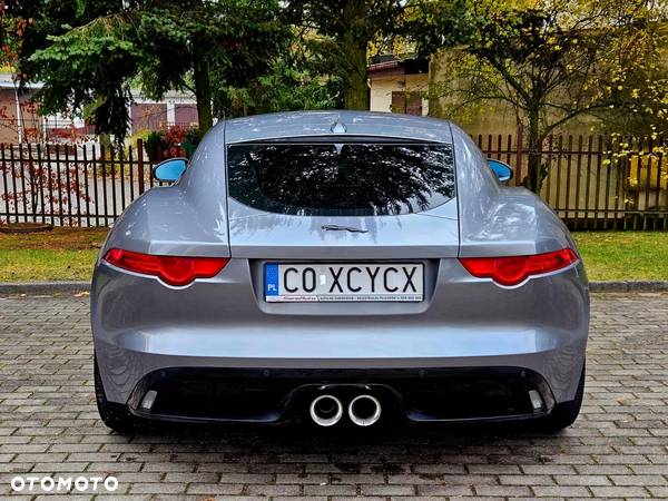 Jaguar F-Type Coupe - 4