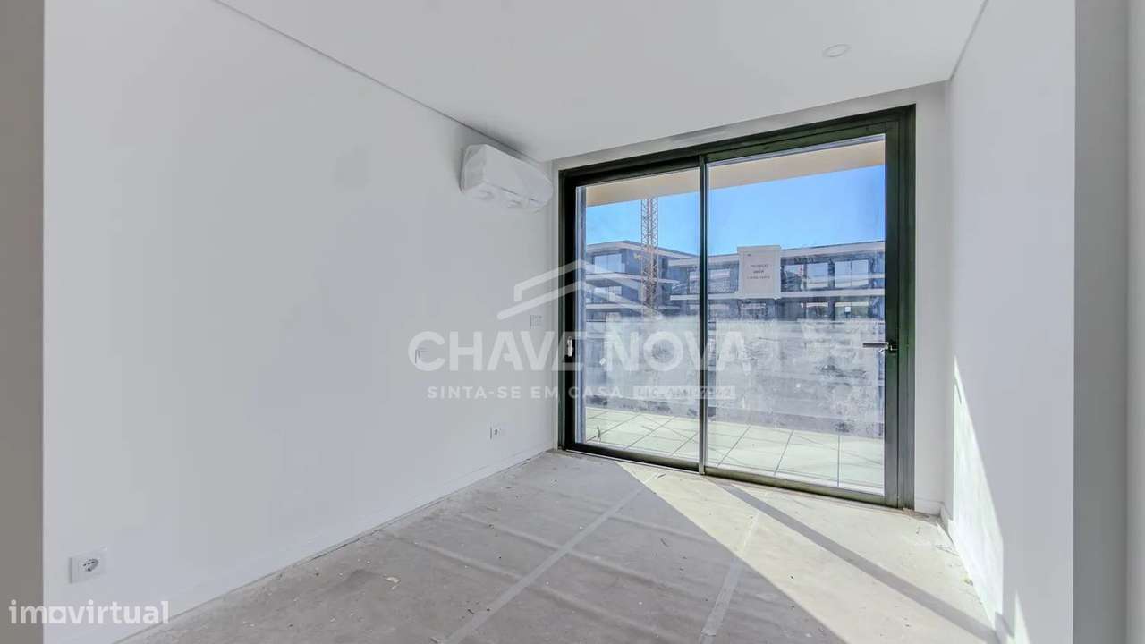 Apartamento T3 Novo c/ Lugar de Garagem Duplo na Madalena-20