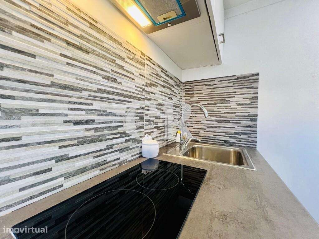 Moradia acolhedora no centro histórico com potencial de investimento-7