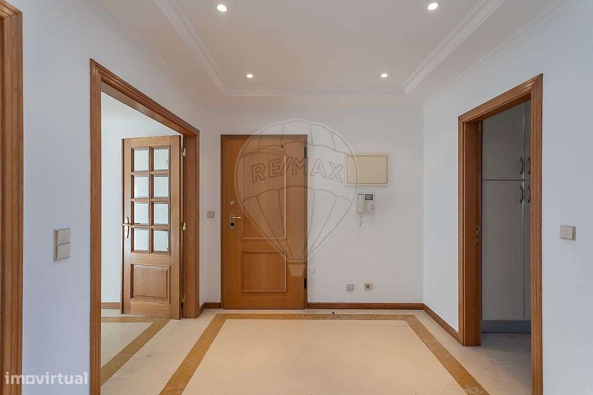 Apartamento T2 para arrendamento - Grande imagem: 2/33