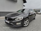 Volvo V60 D4 R-Design - 1