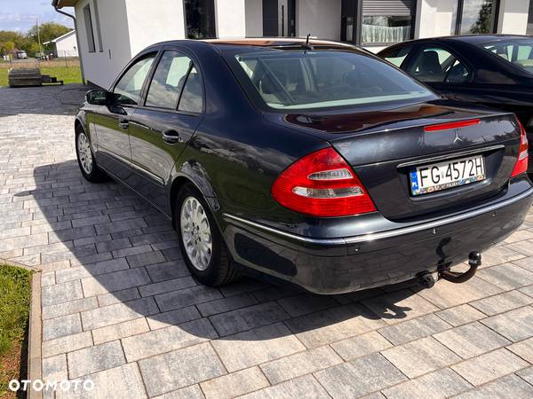 Mercedes-Benz Klasa E 240 4-Matic Elegance - 5