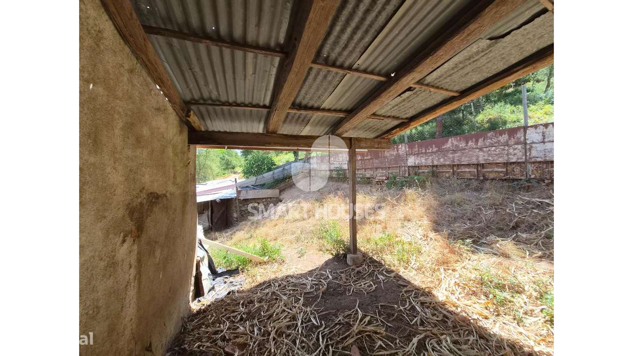 Quinta junto a Rio Alva c/ moradia T3-17