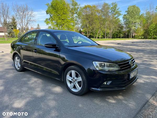 Volkswagen Jetta 1.4 TSI BMT Comfortline - 17