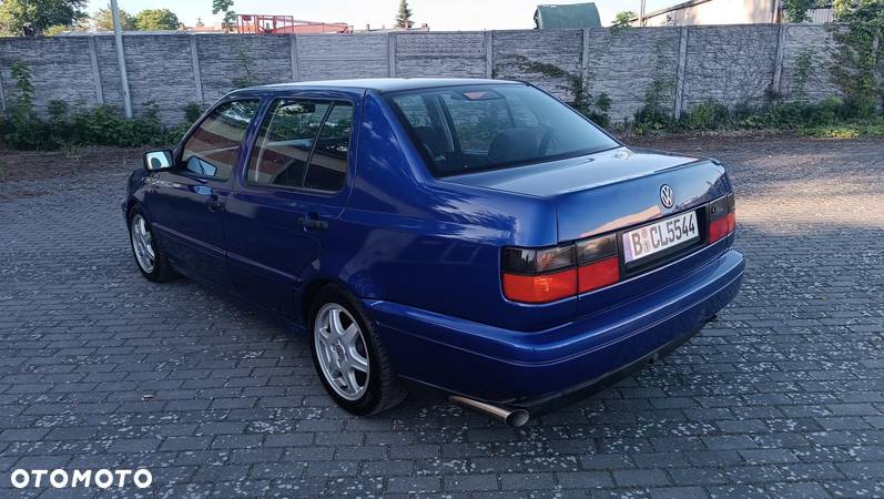 Volkswagen Vento 2.0 GT - 10