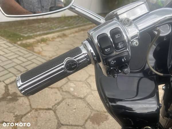 Harley-Davidson Touring Road Glide - 18