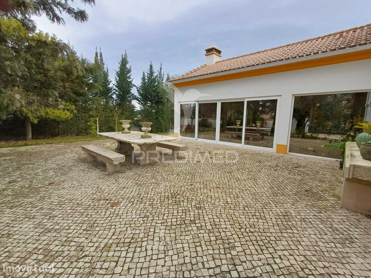 Quinta Pinhal Novo para venda; 6600m2 com piscina