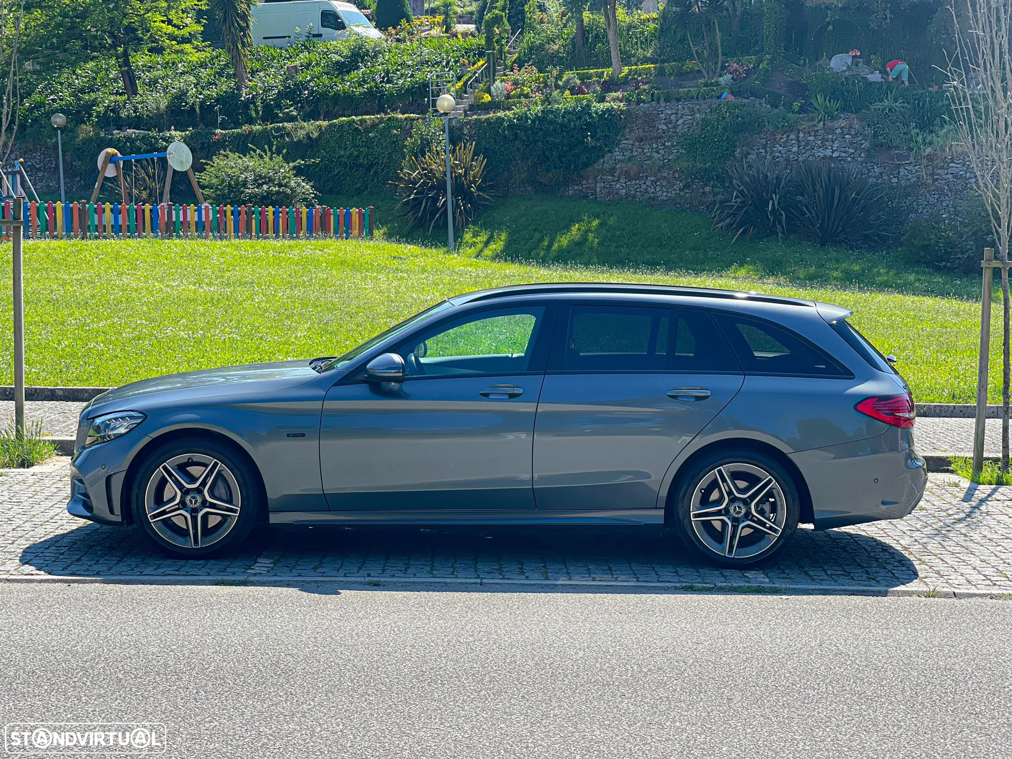 Mercedes-Benz C 300 de AMG Line - 2