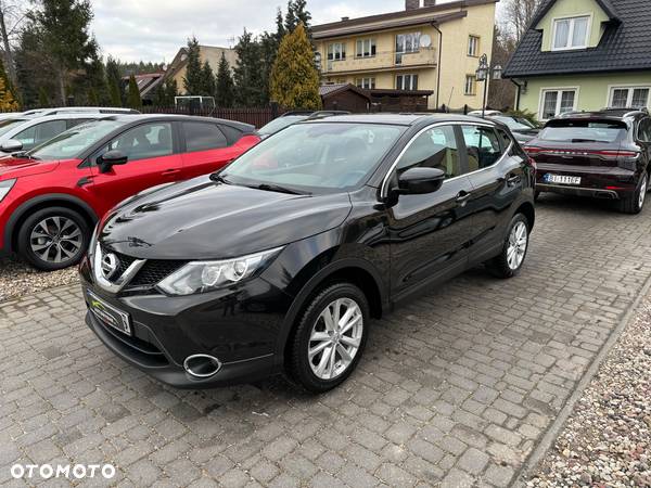 Nissan Qashqai - 1