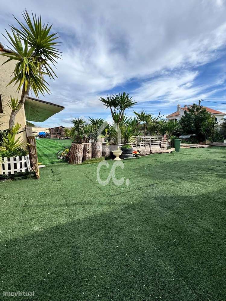 Terreno de 1200m2 na Charneca de Caparica-7
