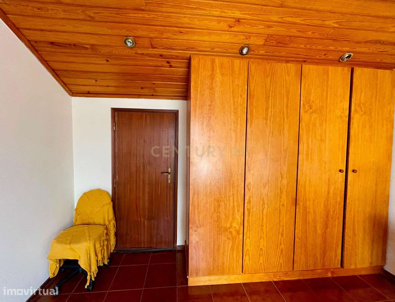 Apartamento T2 Duplex | Marinha Grande-16