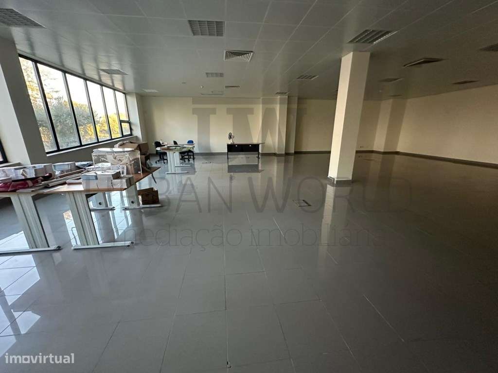 Armazém Industrial, Santarém, 4.000m2-26