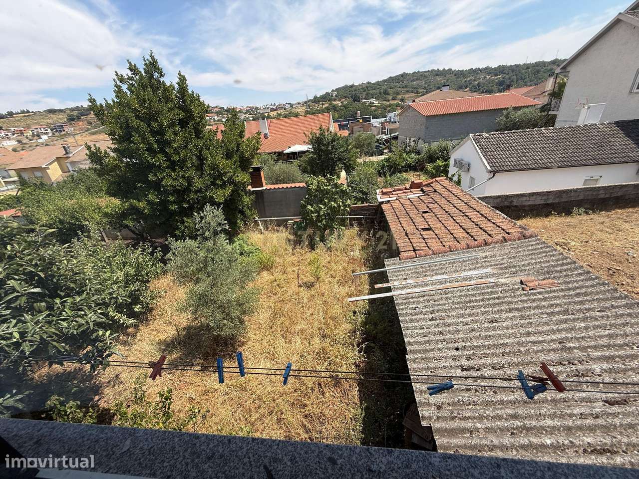 Moradia BI-FAMILIAR perto do IPB e do Centro de Bragança, no Bairro da-13