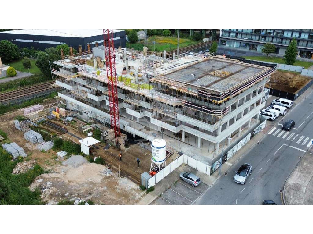 Apartamento T3 em Construção com Varanda e 2 Lugares de Garagem em ...-7