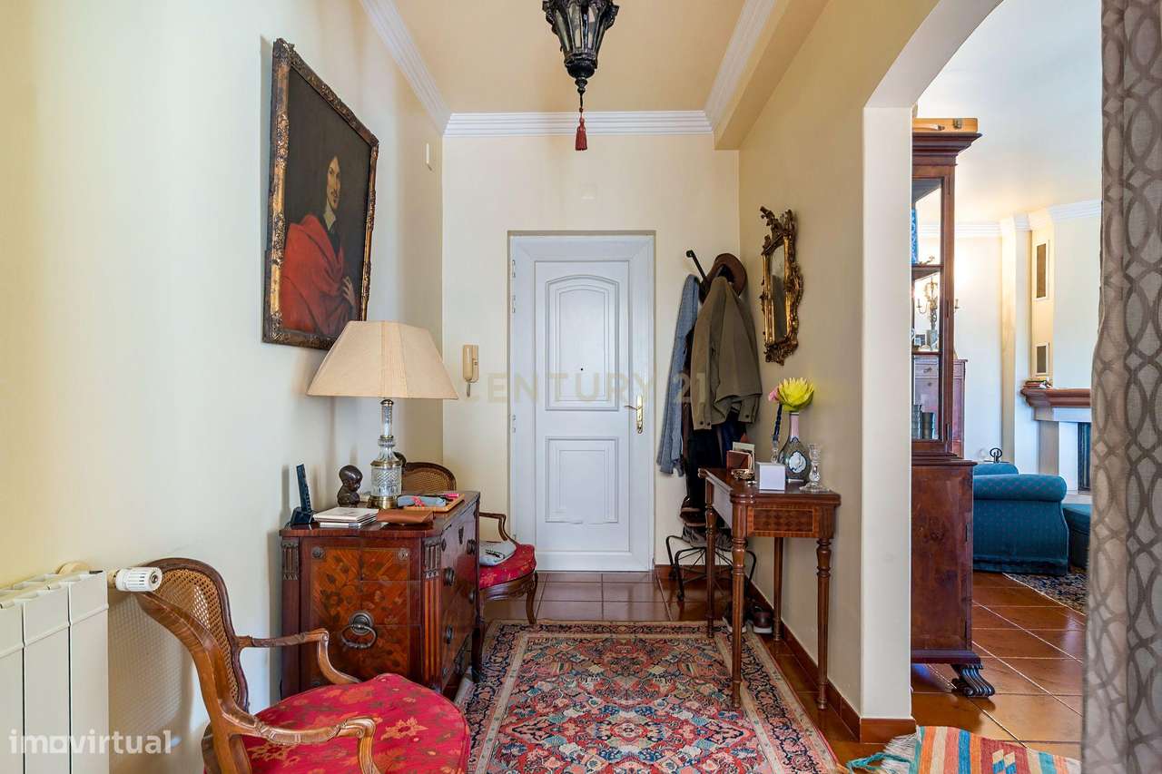 Quinta de 14000m2 com moradia T4 e piscina | Sintra-4